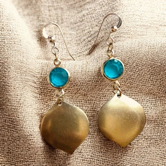Vintage Crystal Turquoise Drop Earrings - Picture 3 of 5